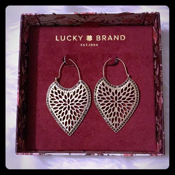 Lucky Brand Jewelry - 🔥🔥🔥NWT Lucky Brand Pave Filagree Drop Earrings